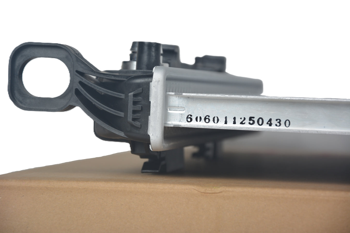 DENSO Radiator 422176-1630 image 10 Candru