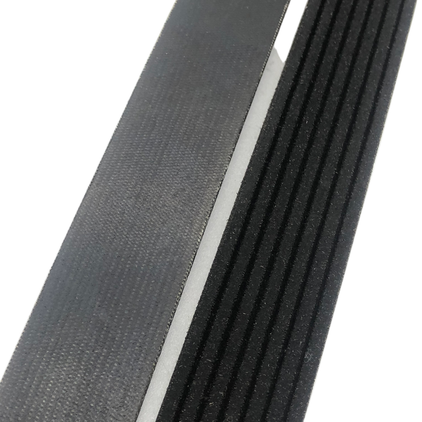 GATES Micro-V Serpentine Belt 7PK1467