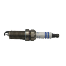 BOSCH Double Platinum Spark Plug 0242229708 image 3 Candru