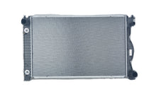 DENSO Radiator 422175-6620 image 2 Candru