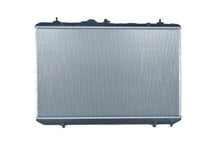 DENSO Radiator 422176-1680 image 2 Candru