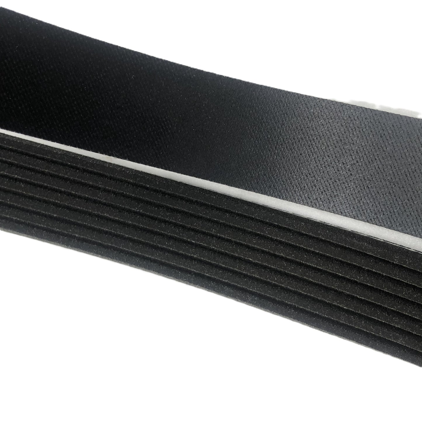 GATES Micro-V Serpentine Belt 7PK1105