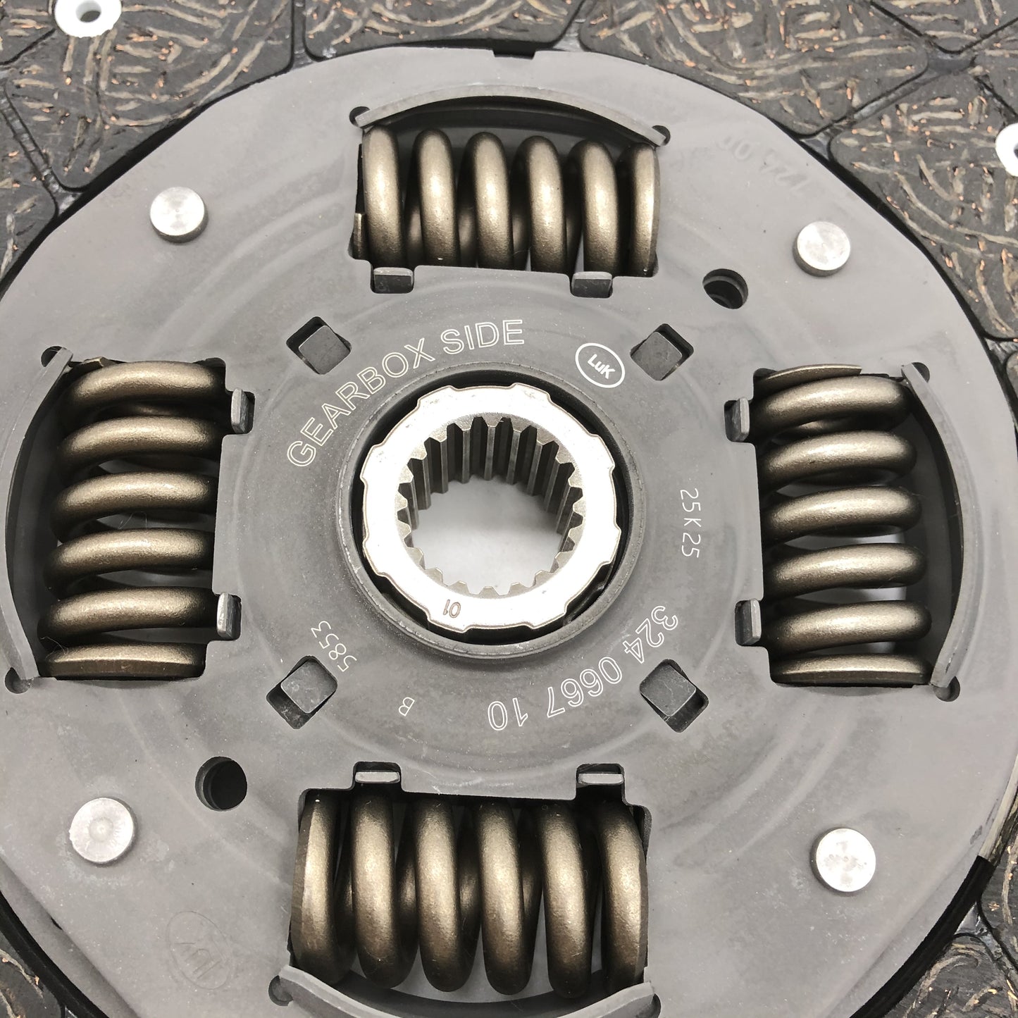 LUK Clutch Kits 6243724000 image 9 Candru