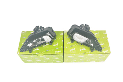 VALEO Front Fog Light Right with Bulb 12V 35W H8 049757